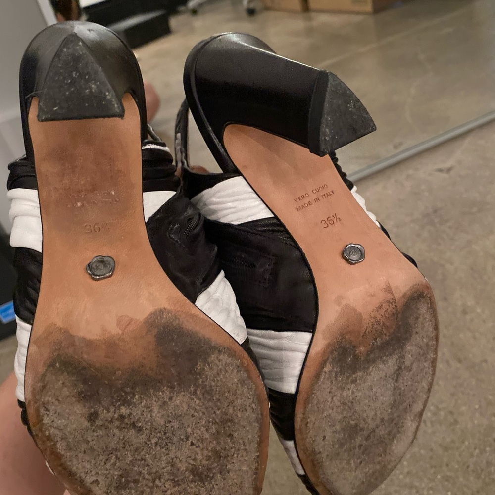 Viktor & Rolf black and white heeled sandals - Picture 4 of 5